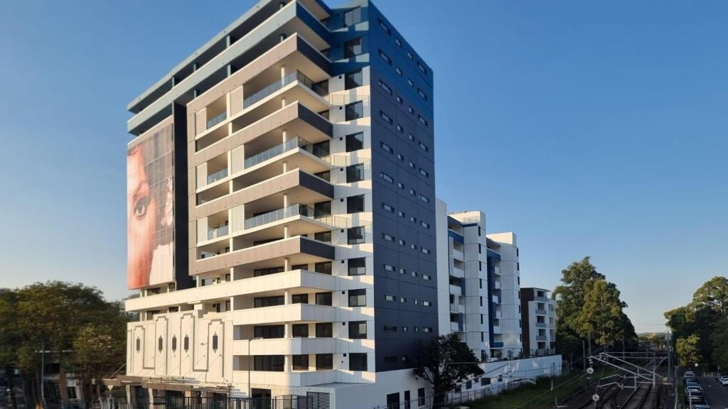 The Crescent Fairfield — aerial daytime with railway